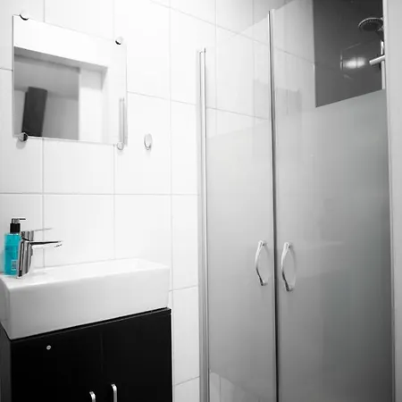 里切斯塔德住宿加早餐旅馆 2* 埃因霍温